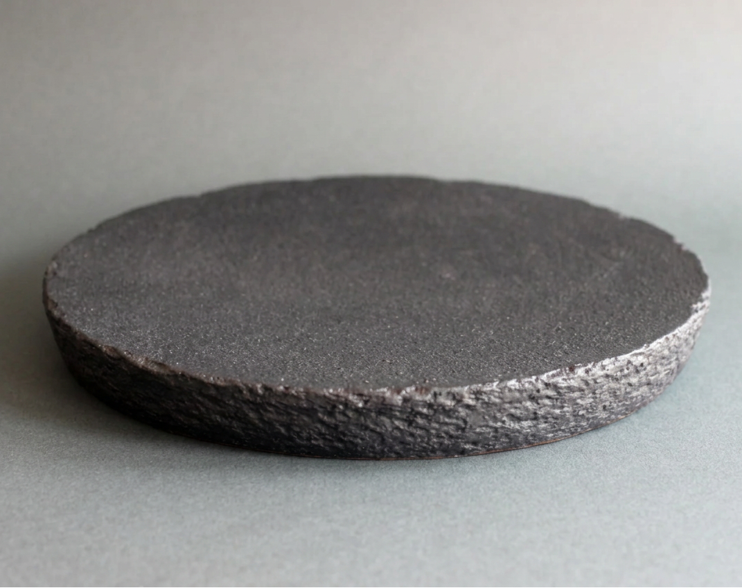 Vintage Stone Round Millstone Plate 30" | 원형 평접시 30``