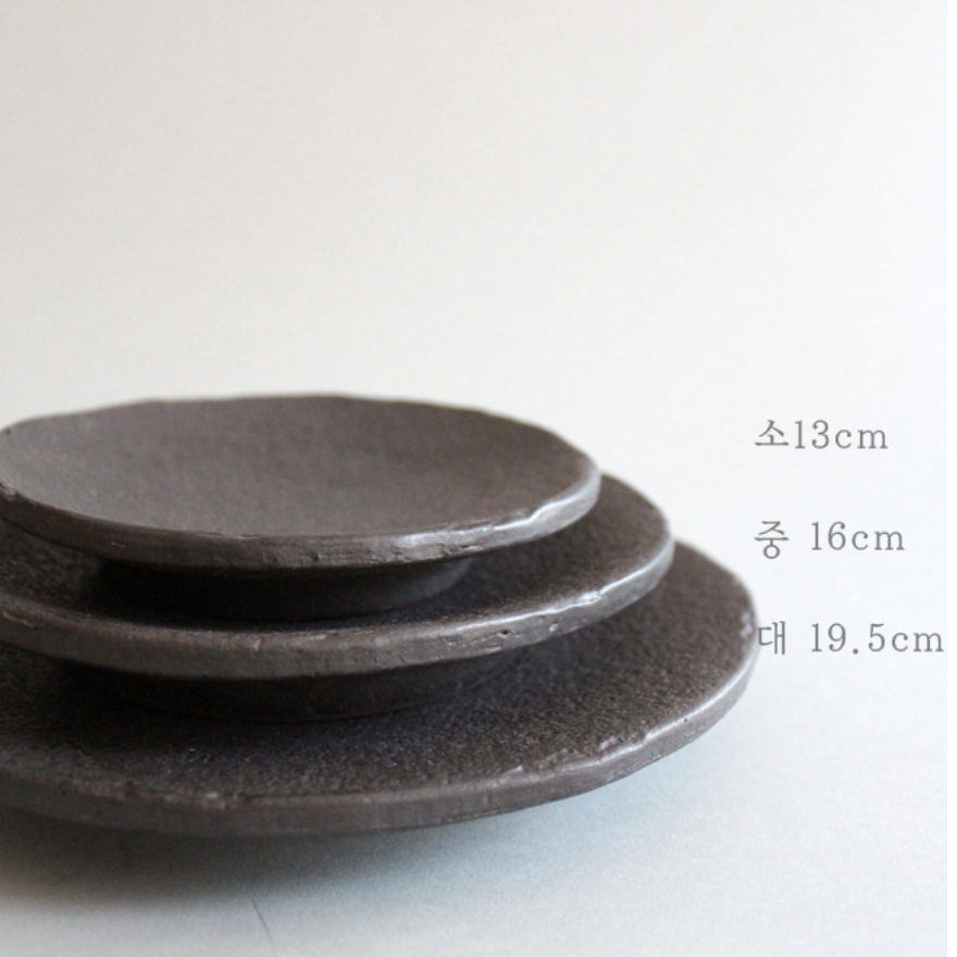 Black Vintage Stone Side Dish Plate Large - 빈티지 블랙 빈티지 스톤 원형찬기