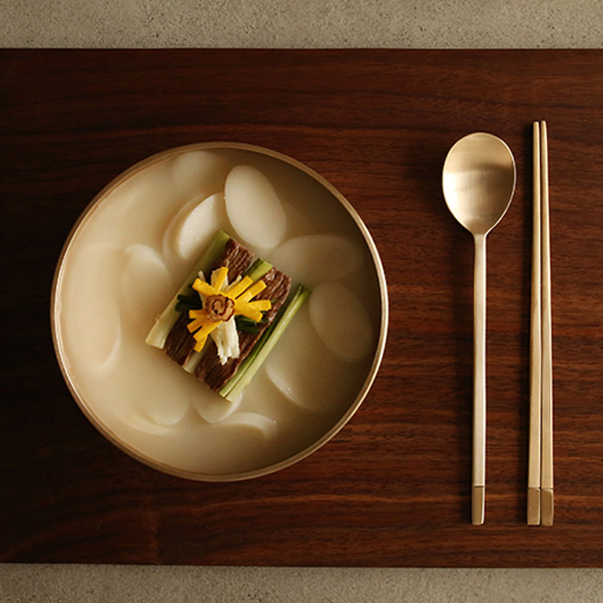 Jade Noodle Bowl - 옥면기