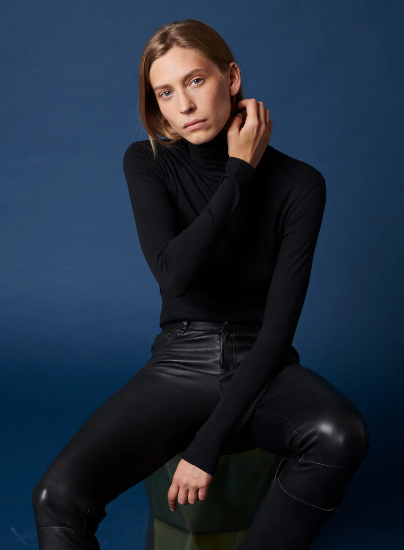[Majestic] Soft Touch L/S Turtleneck - Noir