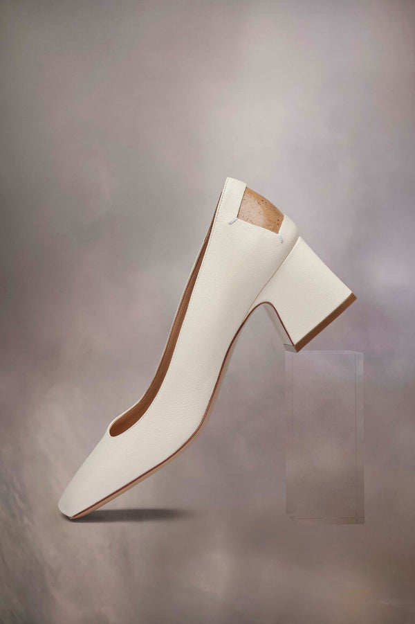 [M. MARGIELA] Four Stitches Décortiqué Pump - WHITE