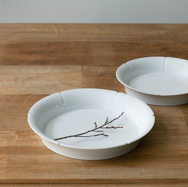 White Morning Glory Trumpet Plate Medium - 나팔 화형 접시 (중)