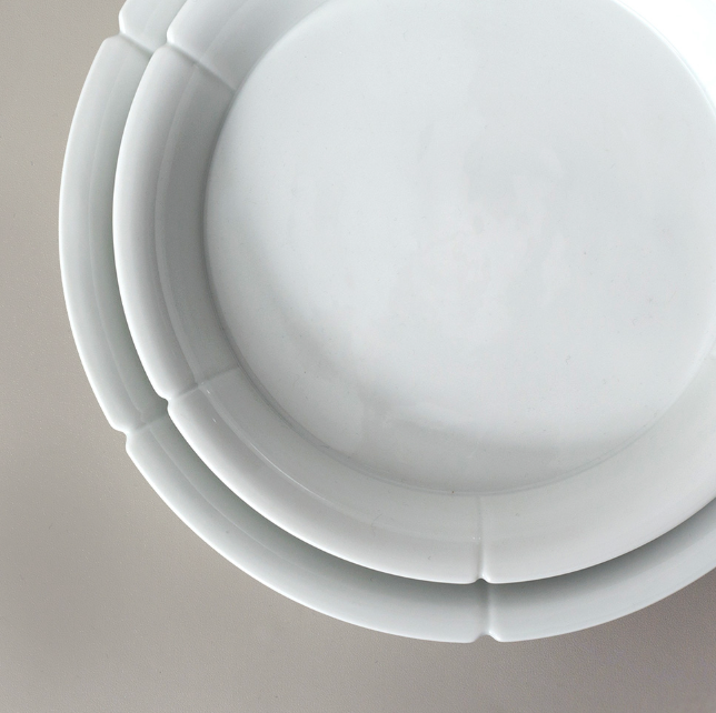 White Morning Glory Trumpet Plate Medium - 나팔 화형 접시 (중)