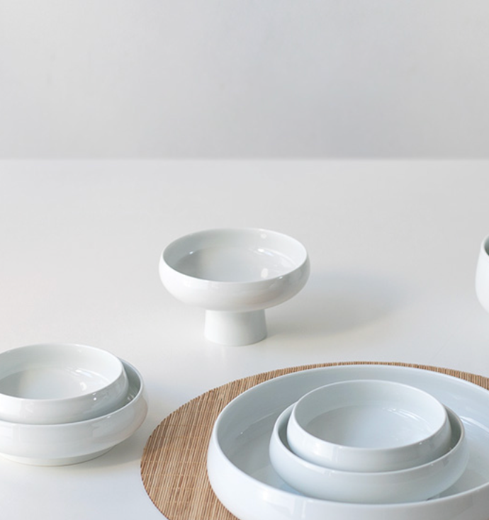 Raised-Foot Side Dish Bowl - 굽 높은 둥근 찬기
