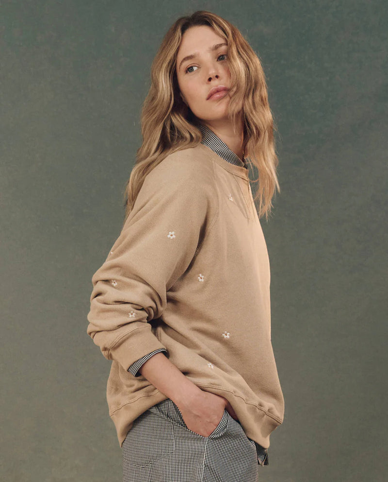 [The Great] The Slouch Sweatshirt - Khaki W/ Daisy Embroidery