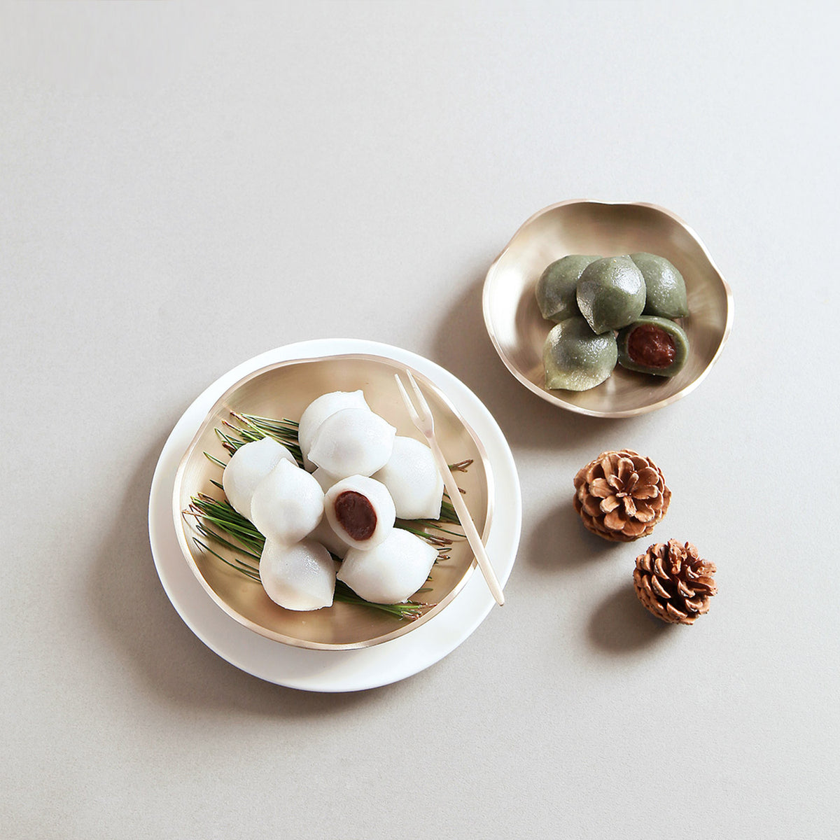 Flower Side Dish/ Plate #1 - 봄꽃찬기 (1호)